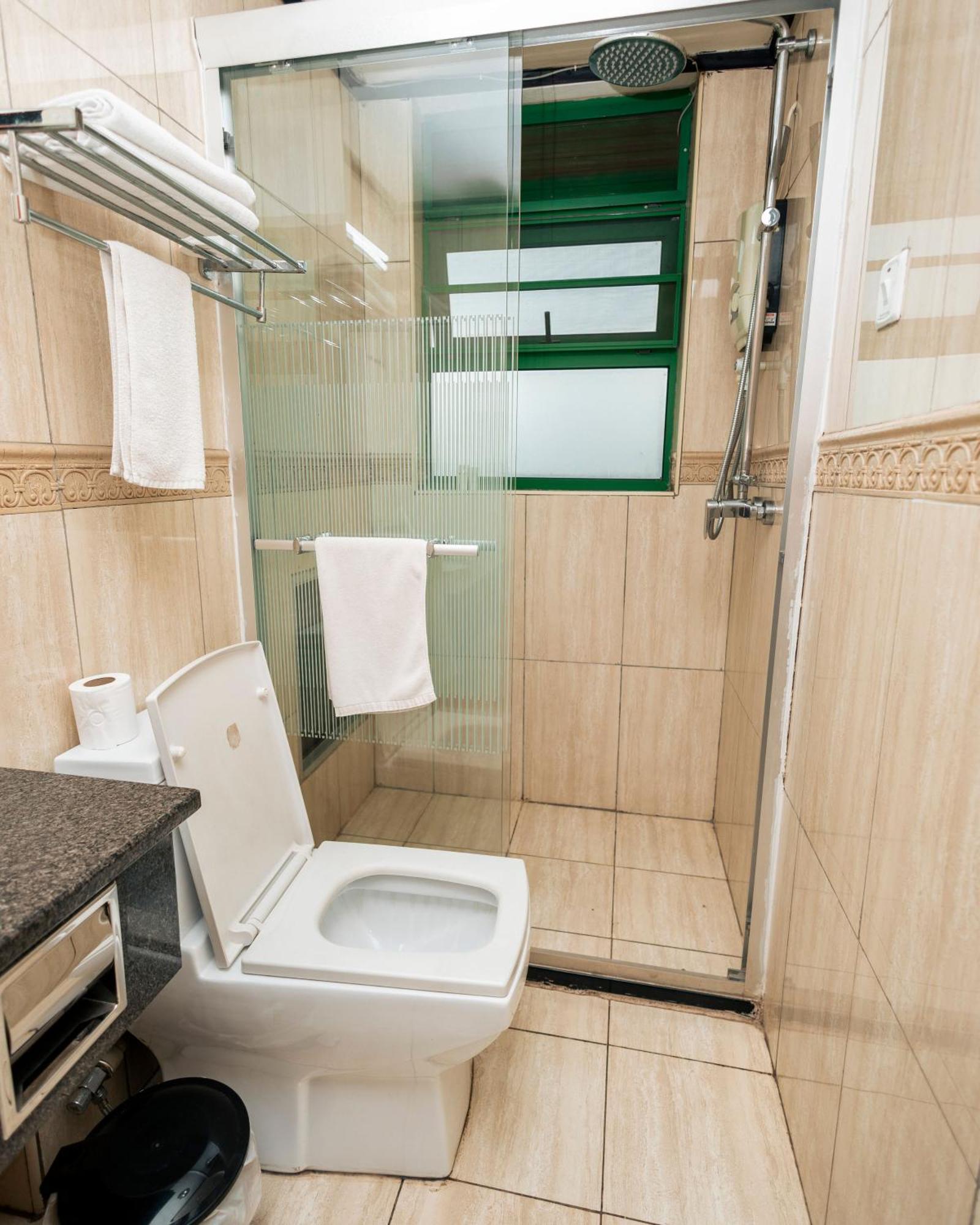 Highlands Suites Hotel And Apartments Kigali Esterno foto